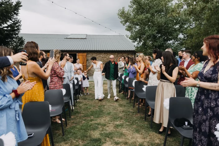 Arrivée des mariées pour leur cérémonie laique - Domaine du Bois Menias